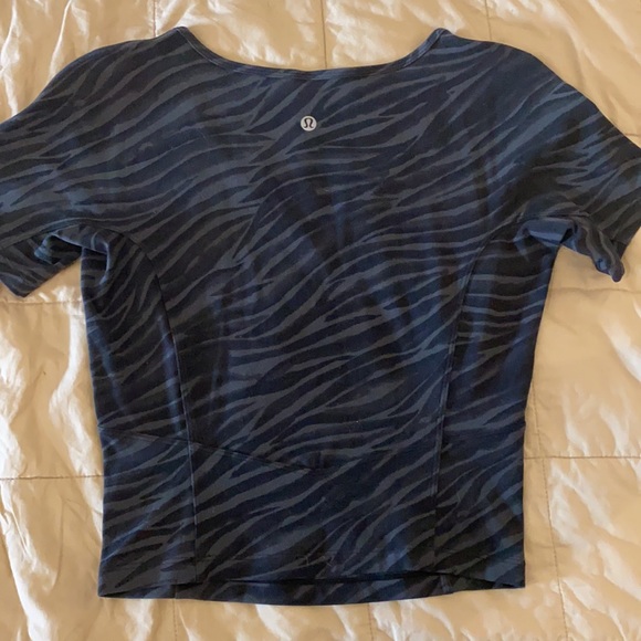 Lululemon Nulu Cropped Slim Yoga SS 6 NWT - Picture 4 of 6